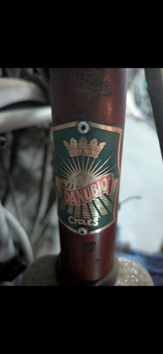 Bicicleta antiga para restauro