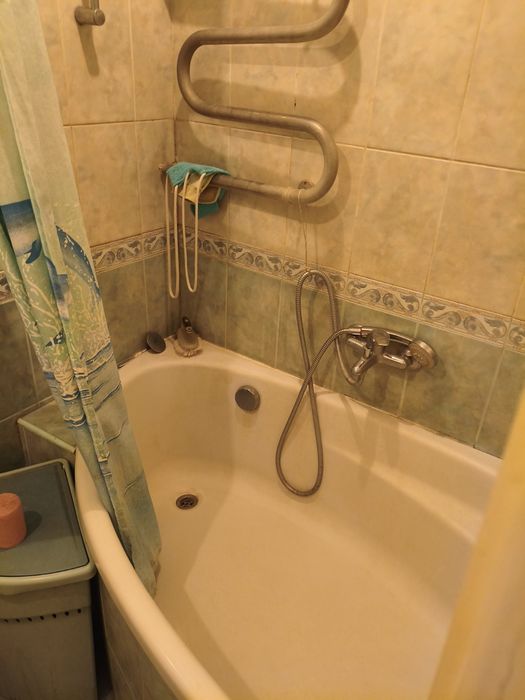 Продам 3 кімнатну квартиру пр-т Голосіївський