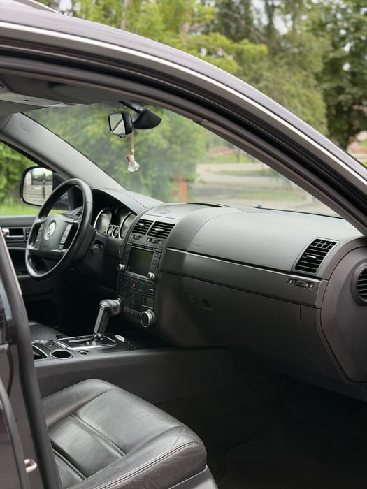 Volkswagen Touareg рестайлинг 3.0 дизель на пружинах