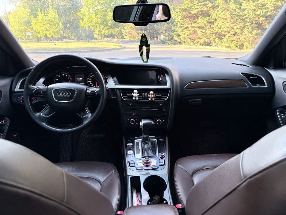Audi A4 B8 рестайлинг