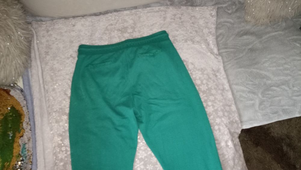 Spodnie męskie dresowe rozm S Cropp