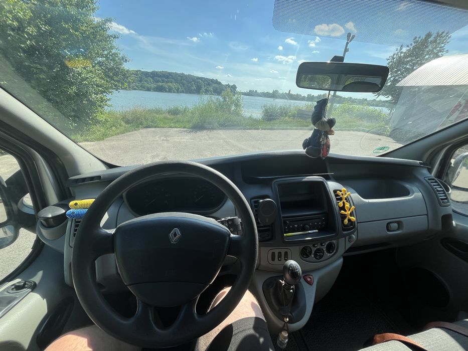 Renault Trafic 2.5 (2010”), 9000$