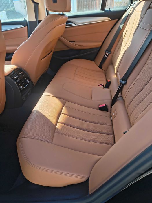 BMW 5 2022 Pełny serwis ASO koniakowe skóry 1 właściciel ideał nowe opony
