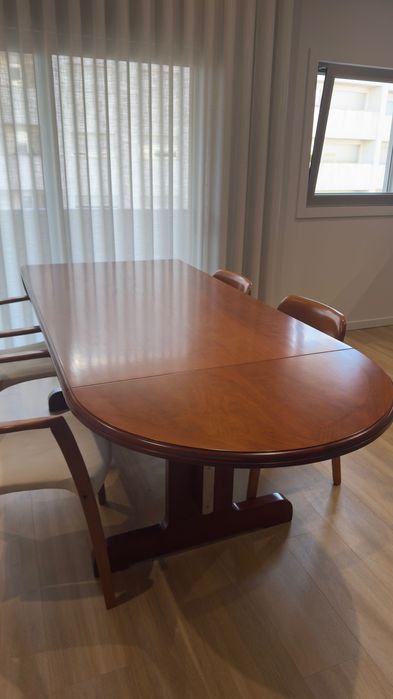 Mesa de Jantar Extensível + 6 Cadeiras | Peça de Autor | Arquiteto Teixeira Lopes | Madeira Maciça |