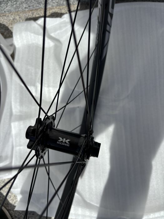 Rodas 29 em carbono boost Kore