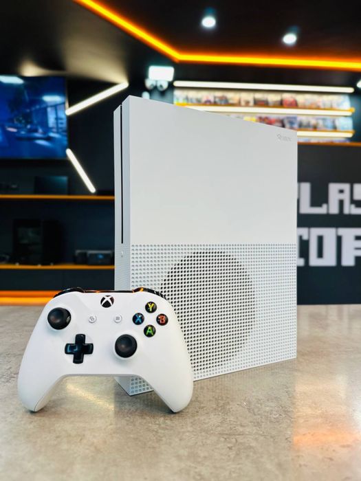 Microsoft Xbox One S 500 GB - 12 місяців гарантії!