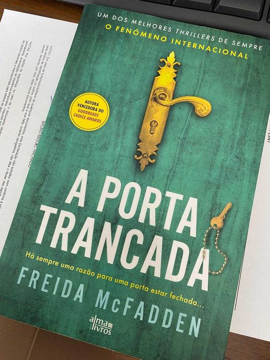 A PORTA TRANCADA | Freida McFadden