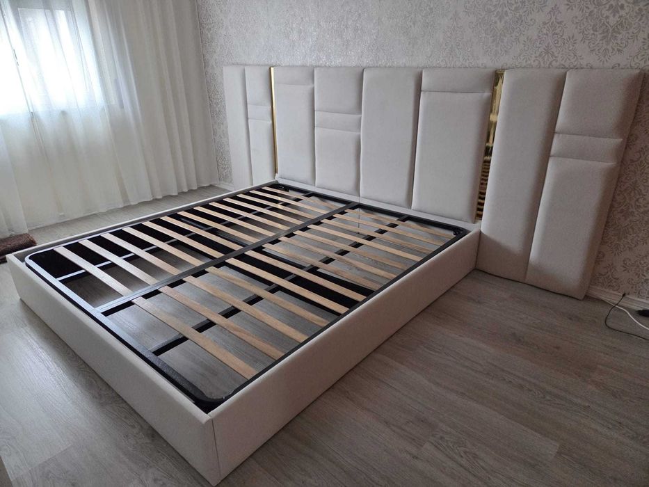 Vende-se Cama king size 180x200cm com cabeceira