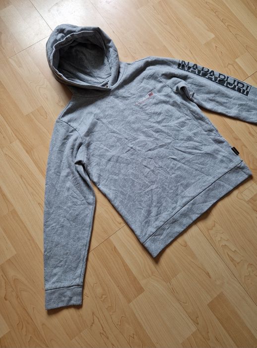 Bluza Napapijri
Rozmiar: M(16/170)
Wymiary:
Szerokość mierzona pod pac