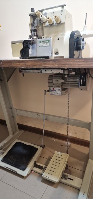 Продам промыленные прямострочки оверлоки