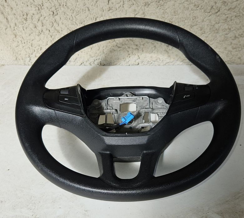 Volante Peugeot 208