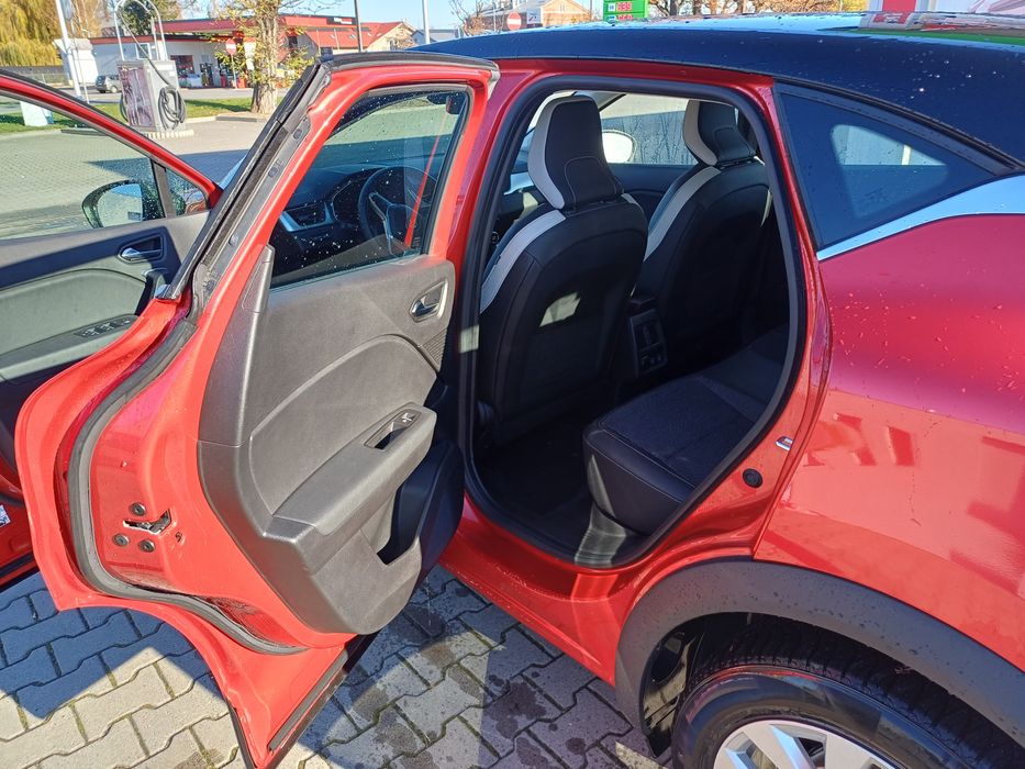 Sprzedam samochód Renault Captur 2022