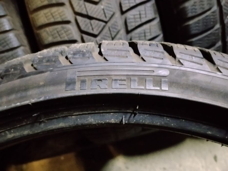245 30 r20 90W Pirelli SottoZero 3 para zima wymiana