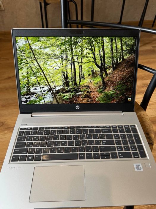 HP ProBook450 G7 15.6 intel core i5 8/256gb