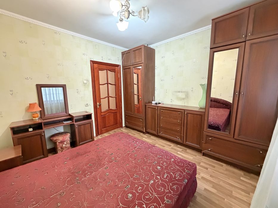 Продам 2к квартиру на Намиві