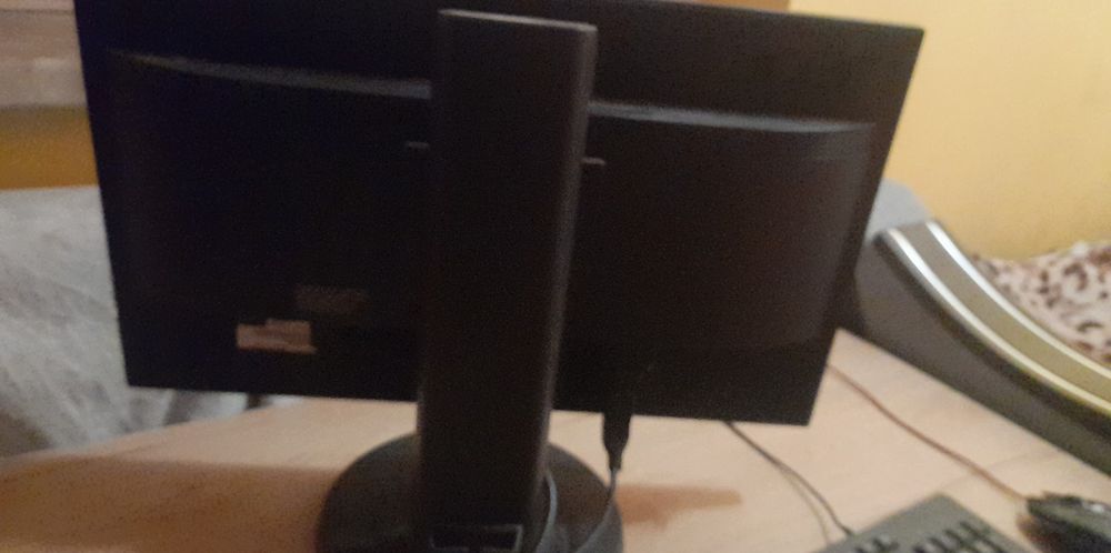 sprzedam monitor pilne