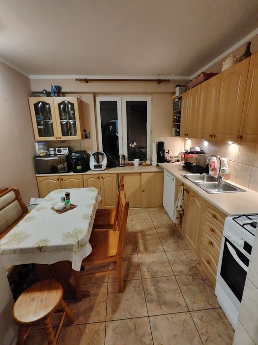 Mieszkanie pięciopokojowe oraz  garaż przy Konieczkach