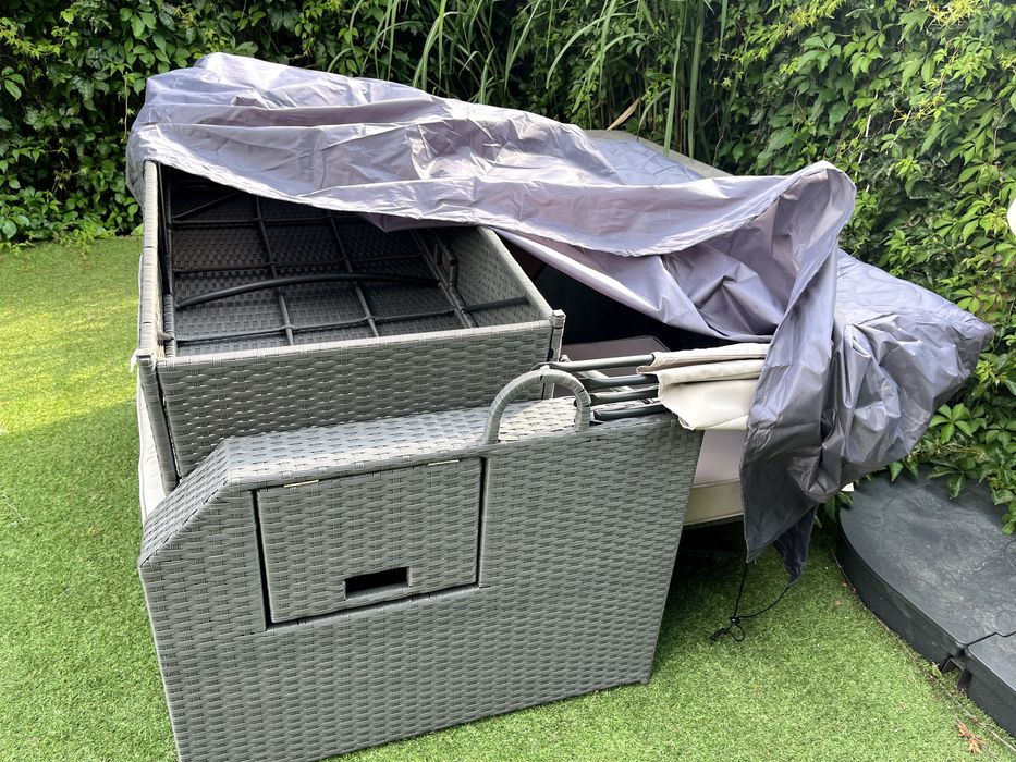 Leżanka CAPRI sofa pufa technorattan brąz lub szary dwuosobowy leżak