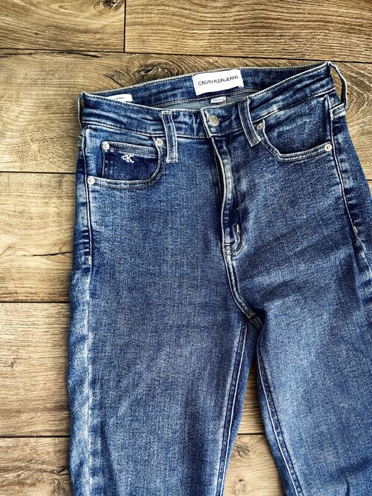 Damskie jeansy Calvin Klein 26/32 skinny