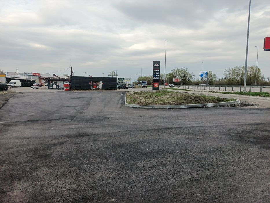 Здам в оренду земельну ділянку фасад