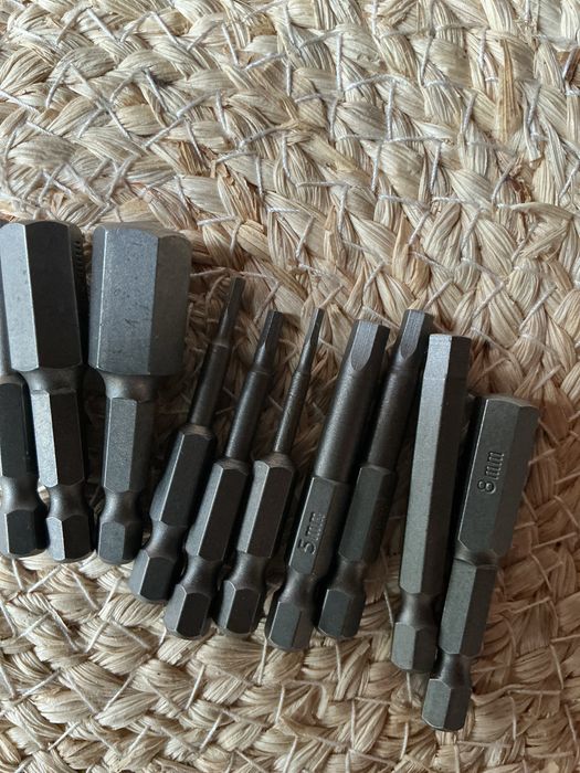 Набор10шт бит шестигранок повишеной прочности и износостойкости новий