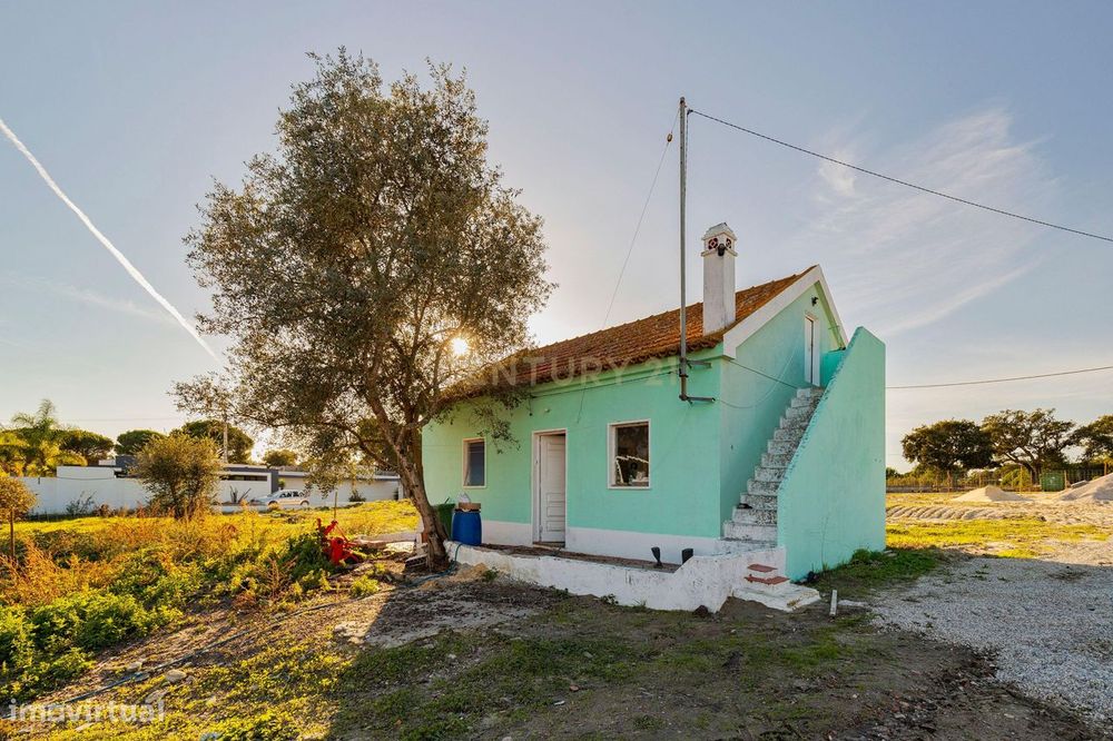 Oportunidade Rara em Setúbal. Moradia isolada com quase 7.000m2 e Proj