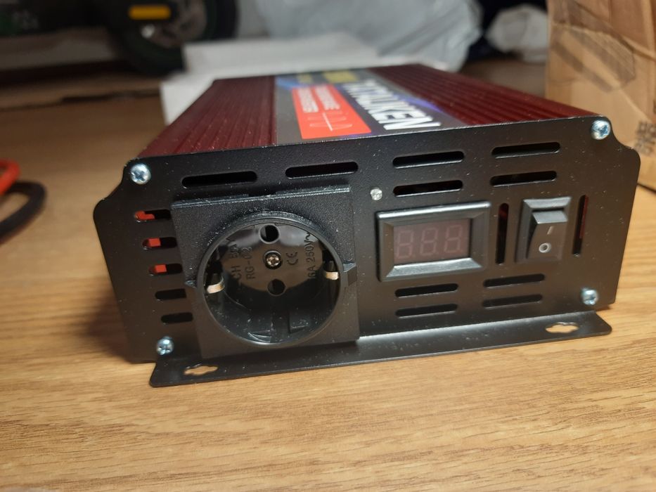 Інвертор Tataliken 3500Вт 12/220В чистий синус 50 Гц