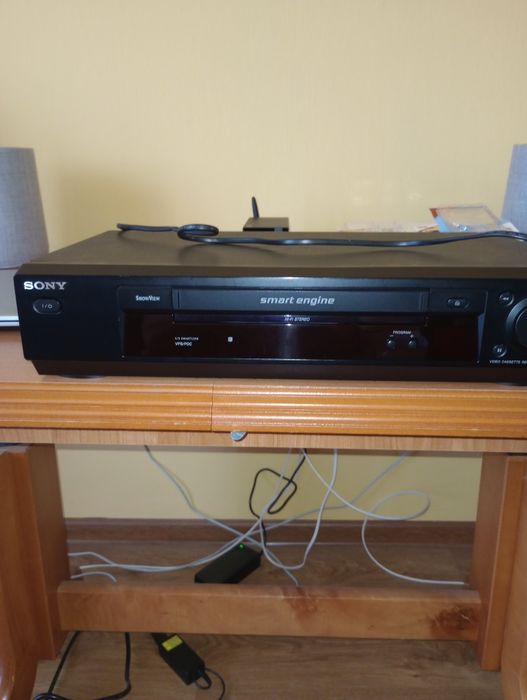 Sprzedam magnetowid Sony SLV-SX730