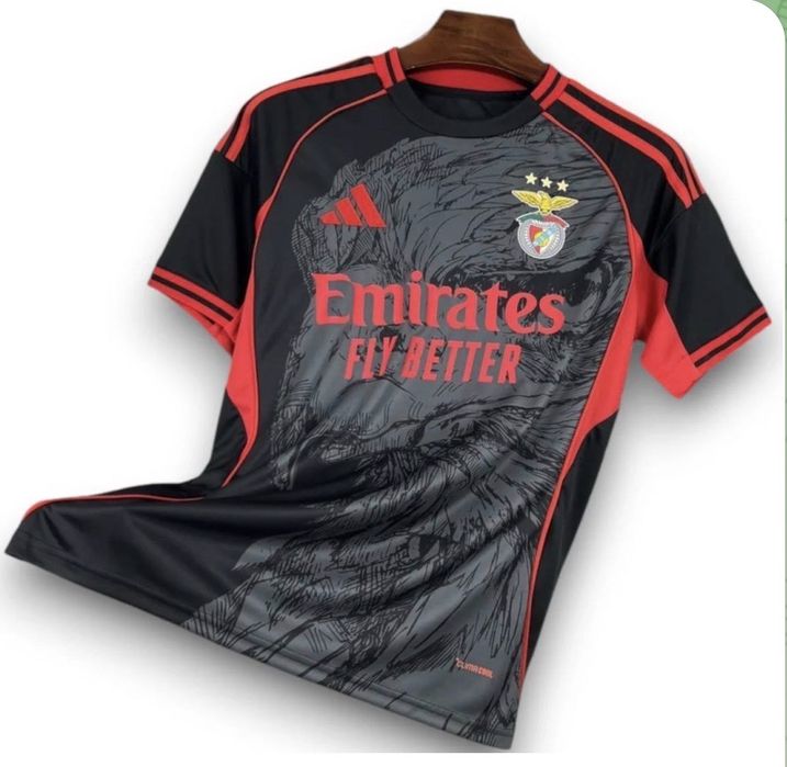 T-shirt Benfica vários tamanhos