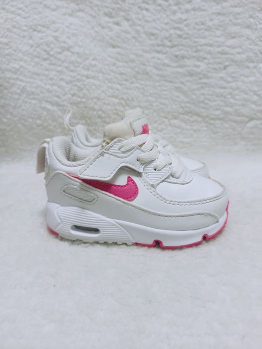 Оригінал NIKE кросівки для дівчинки, 20 розмір, устілка 13.5 см