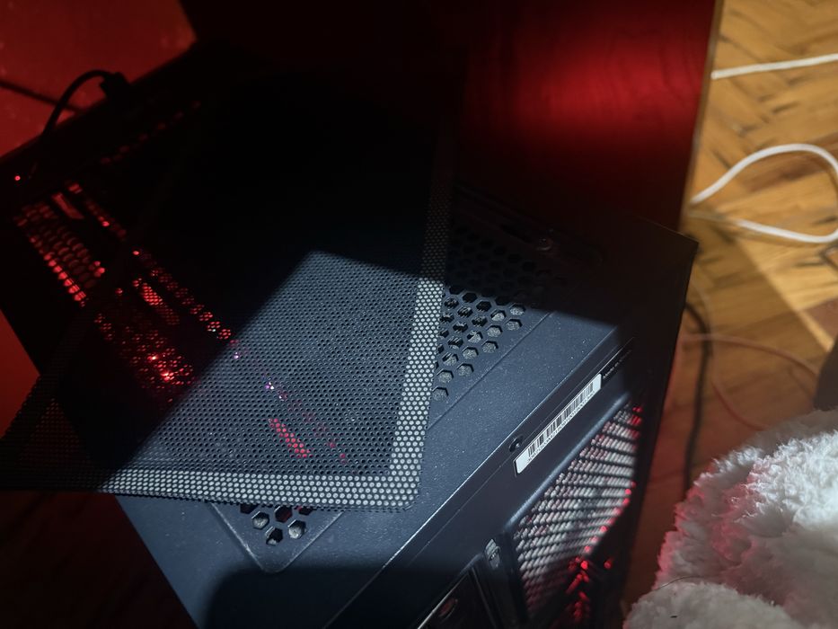 Desktop + Monitor de oferta - specs na descrição