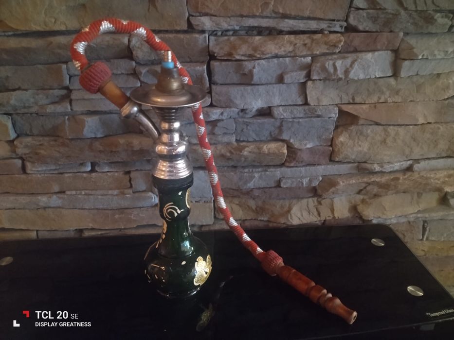 Cachimbo de água em vidro verde