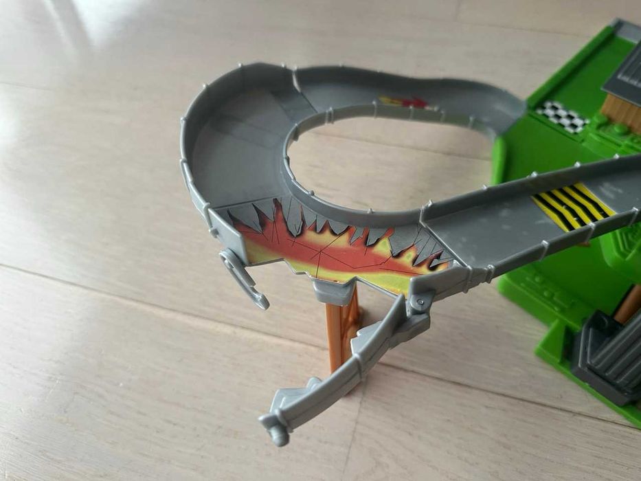 Трек Hot Wheels Трасса Город Спидвей Turbo Town City Speedway (L8333)