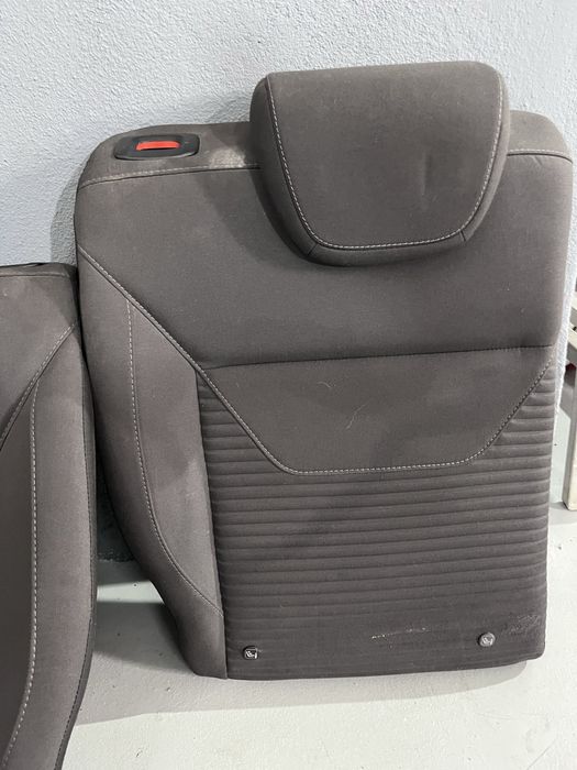 Bancos traseiros ford focus 2016