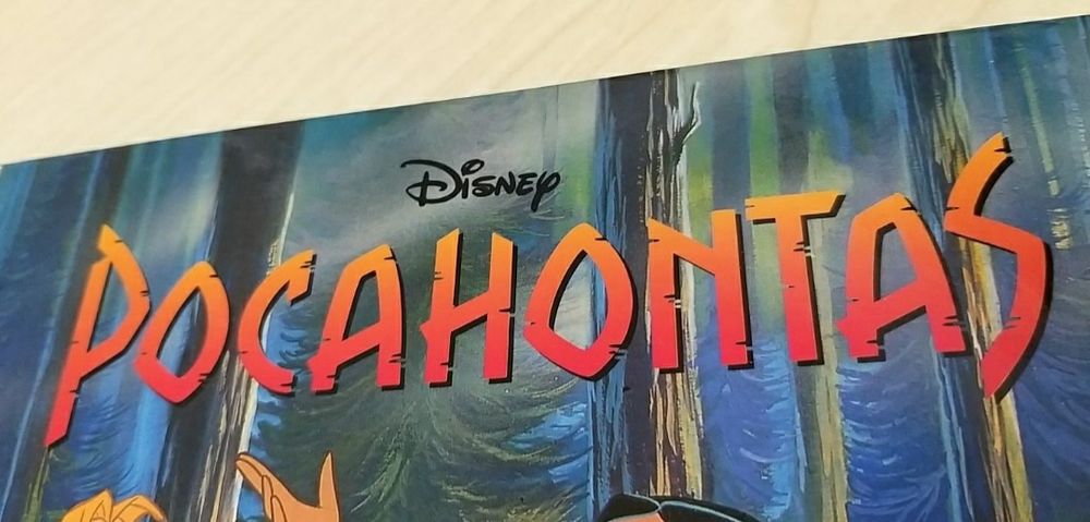 Pocahontas, edição bilingue.