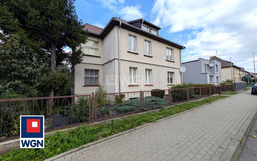 Przestronne 109 m2, dwupoziomowe mieszkanie w kamienicy + działka. 10 km od morza. Trzebiatów