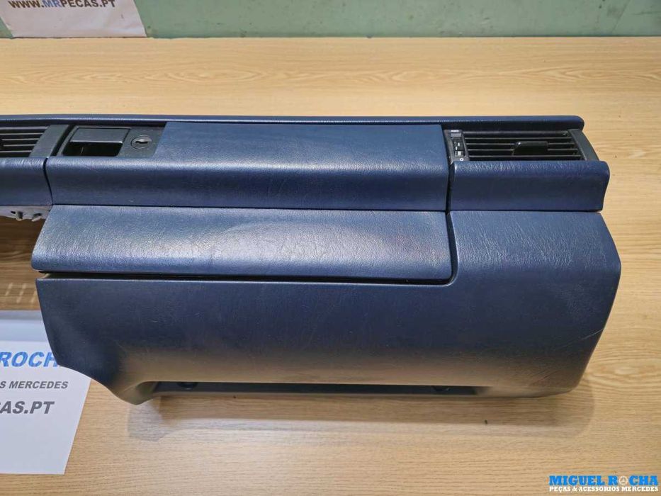 Tablier azul com difusores Mercedes W124