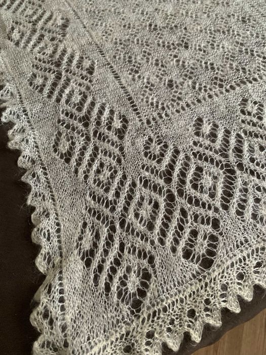 Пуховая паутинка  шаль 1,7мх55 см.