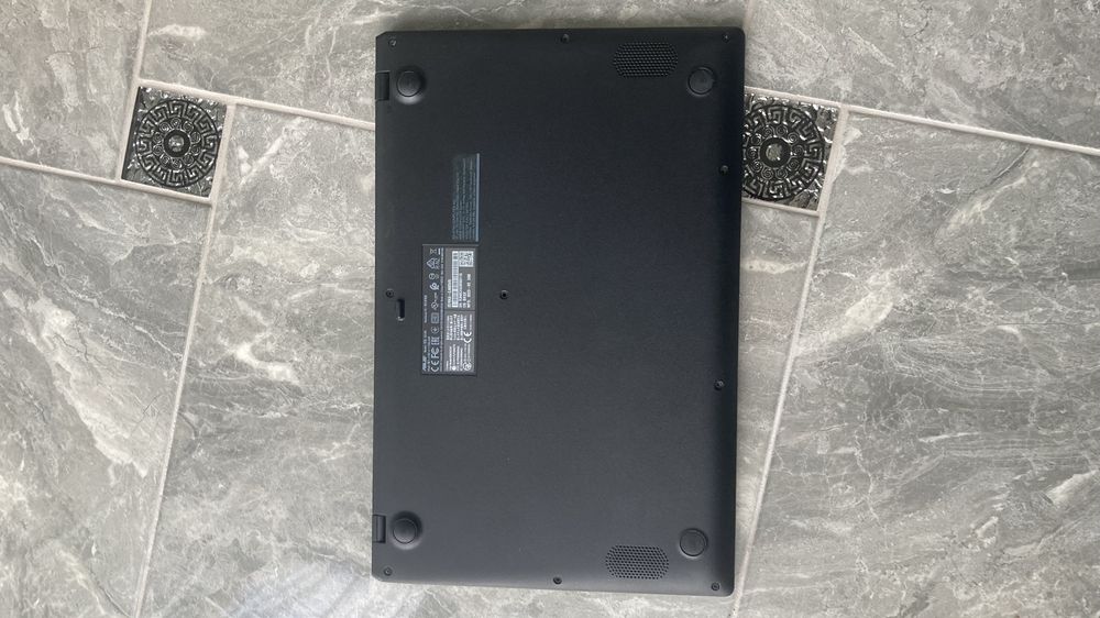 Продам ноутбук Asus e510k