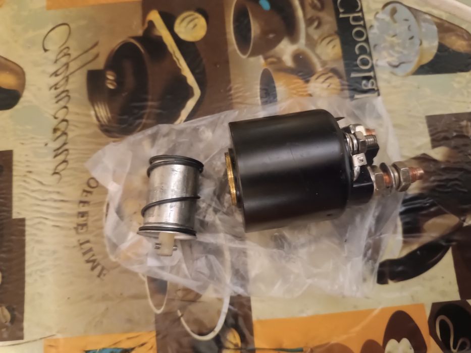 Втягуюче реле стартера