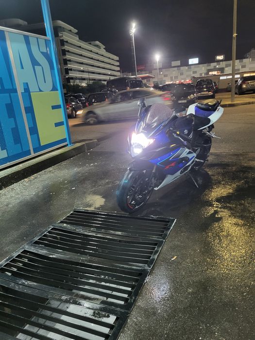 Suzuki gsxr k6 1000cc  troco por barco com motor e atrelado