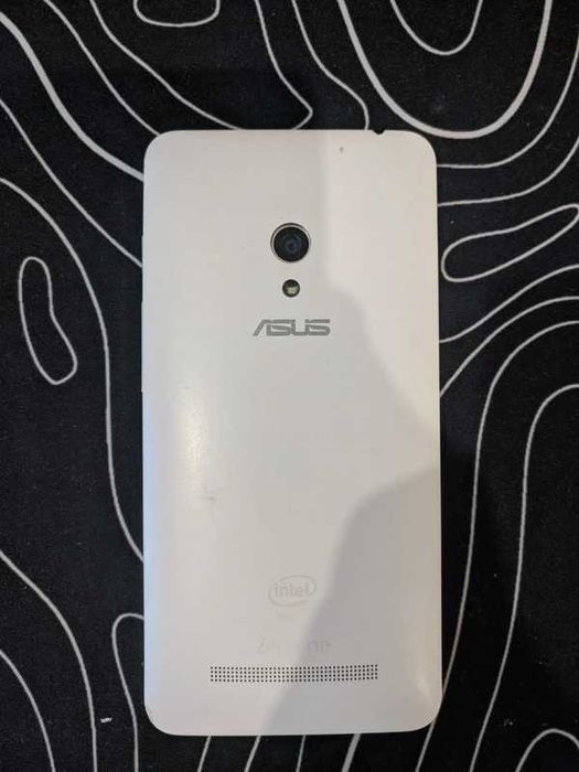 ASUS Zenfone 5 (J00T), LineageOS 14.1 (A7.1.2)