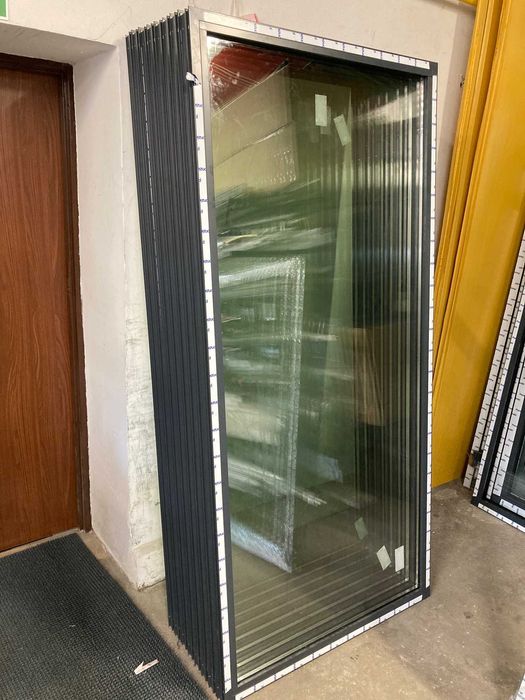 Drzwi dwuskrzydłowe aluminiowe