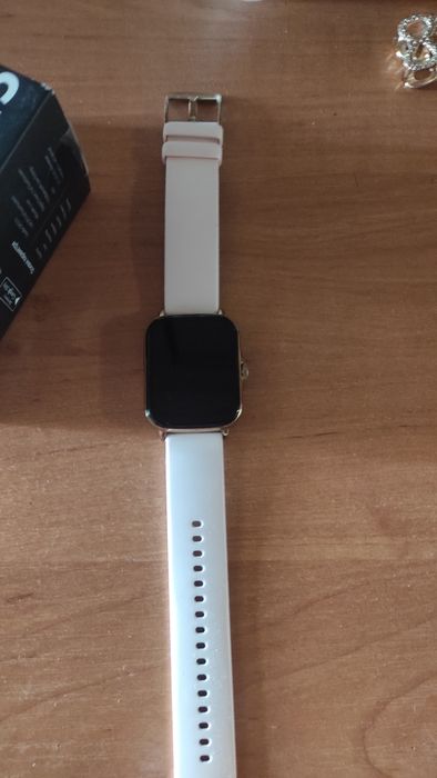 Женские наручные часы