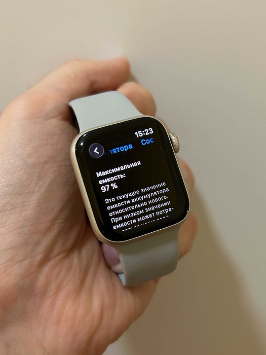 Apple Watch SE 2 40 Starlight смарт часы Батарея 97%