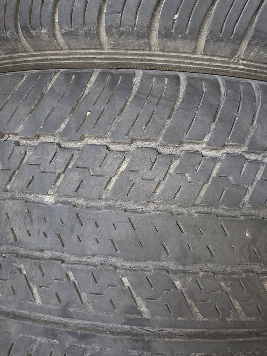 Продаються автошини