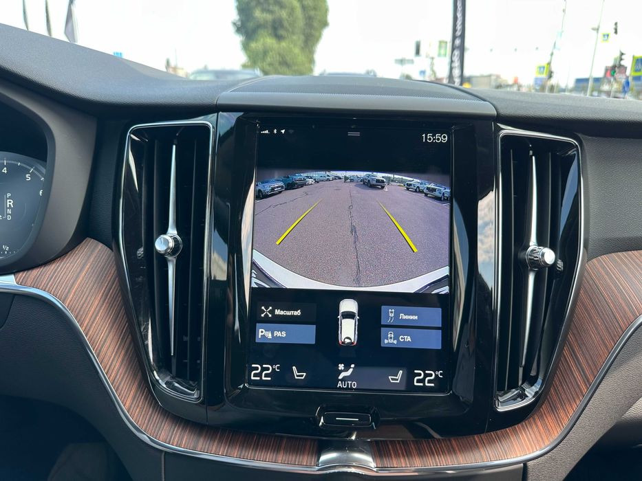 Volvo XC60 Momentum