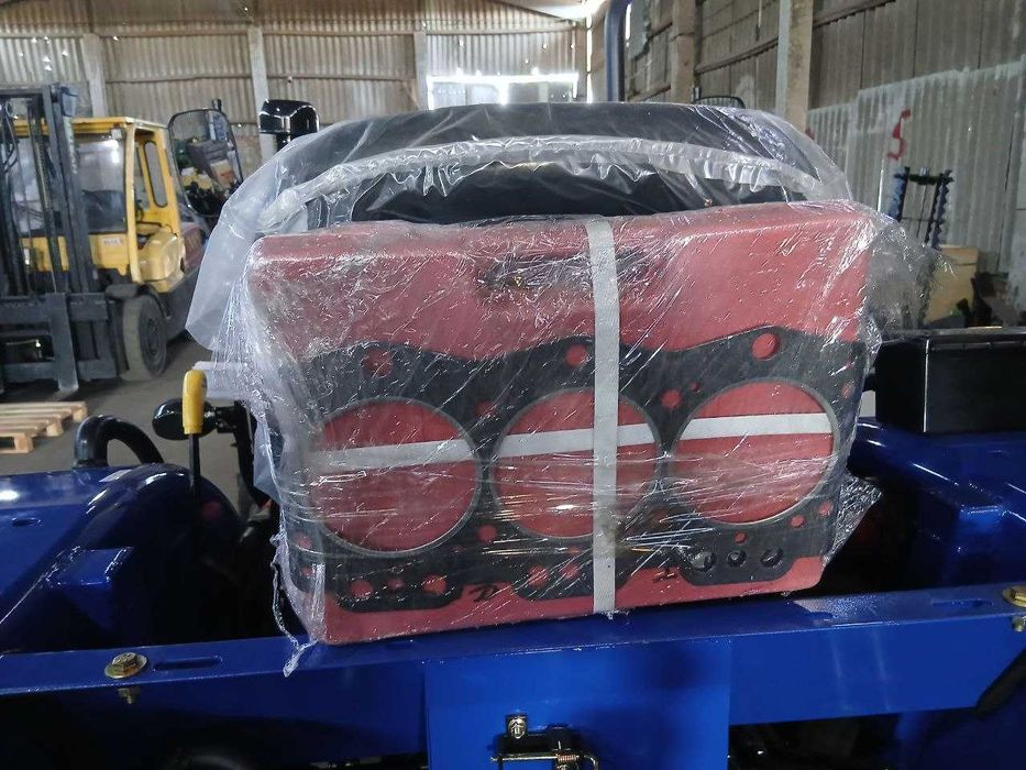 Мінітрактор DongFeng 244 DG2U 4х4 24 к.с. Комплект масел Гарантія2р