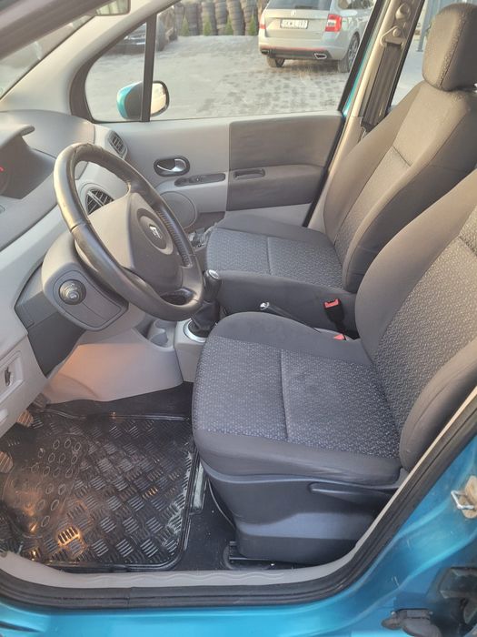 Modus  1,2 benz  85tys km