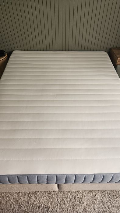 Colchão ikea novo